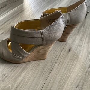 Seychelles wedges